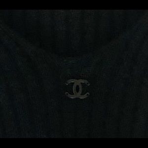 CHANEL SWEATER